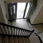 Apartment Ethan House *