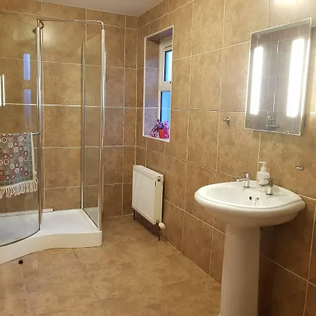 Ethan House * Killarney