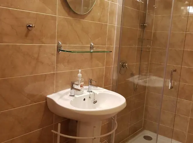 Ethan House 基拉尼